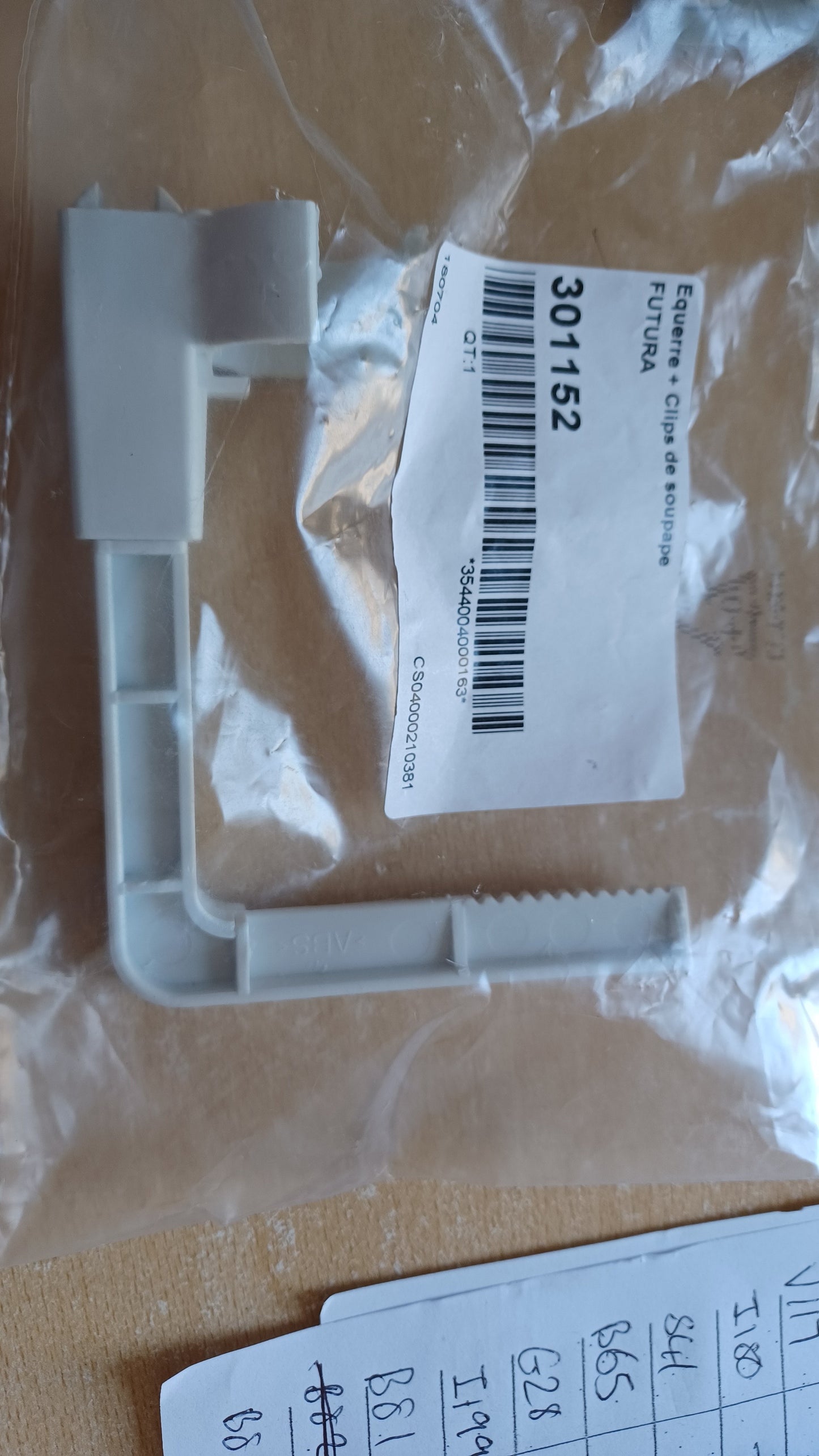 Angle Bracket (301152)