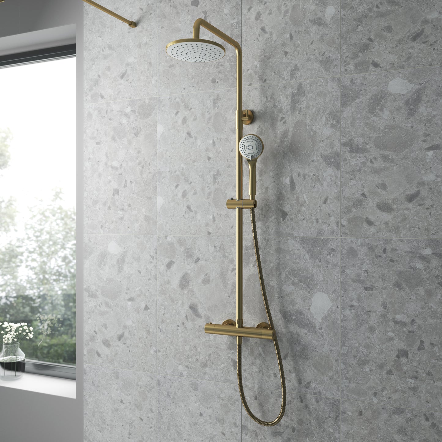 NUIE Round Thermostatic Bar Valve & Shower Kit