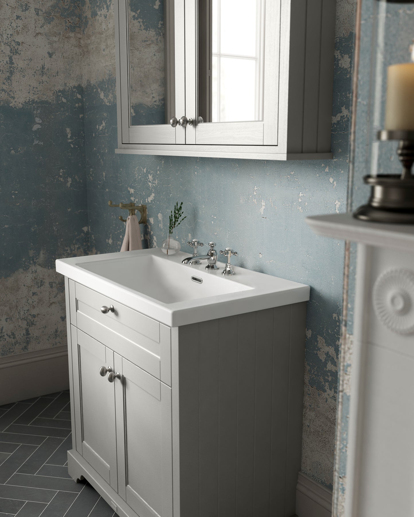Hudson Reed 800mm 2-Door Unit & Contemporary Fireclay Basin 3TH