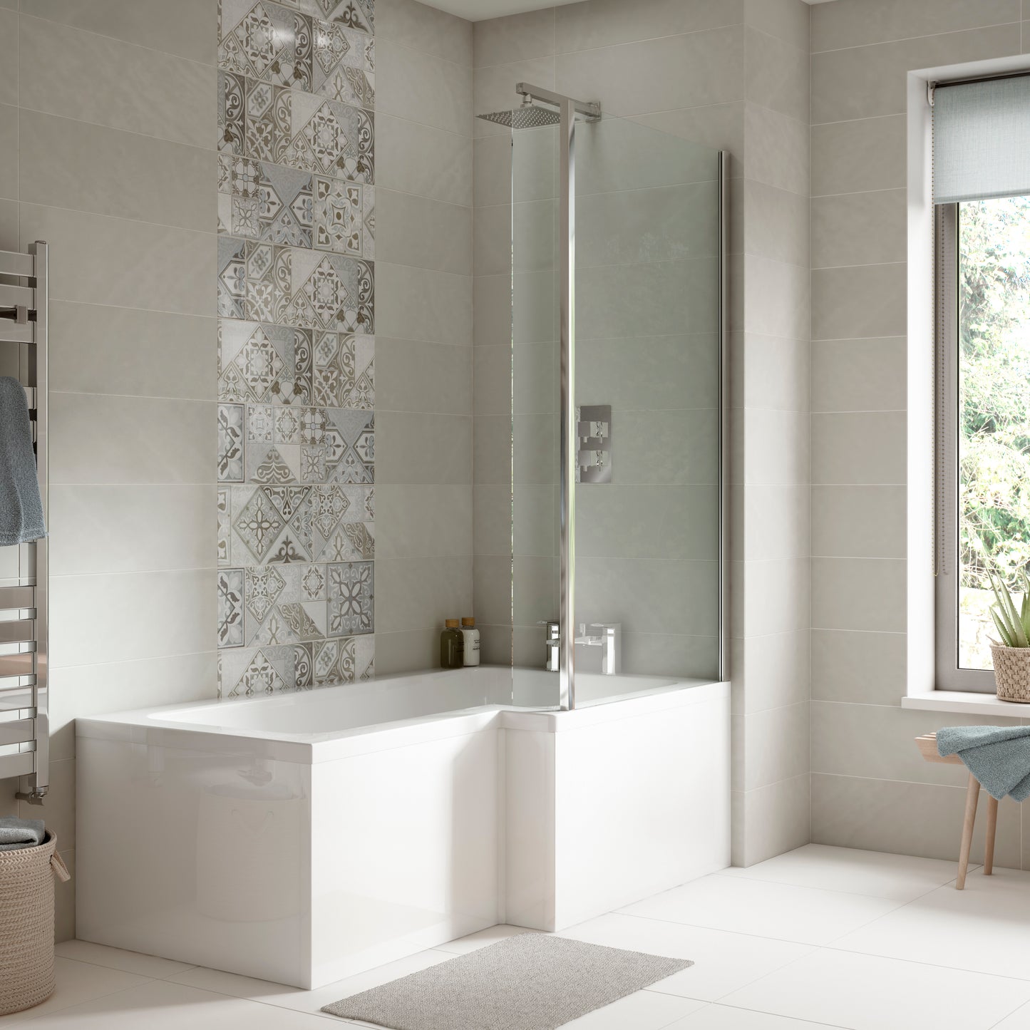 NUIE 1700mm Right Hand Square Shower Bath Set