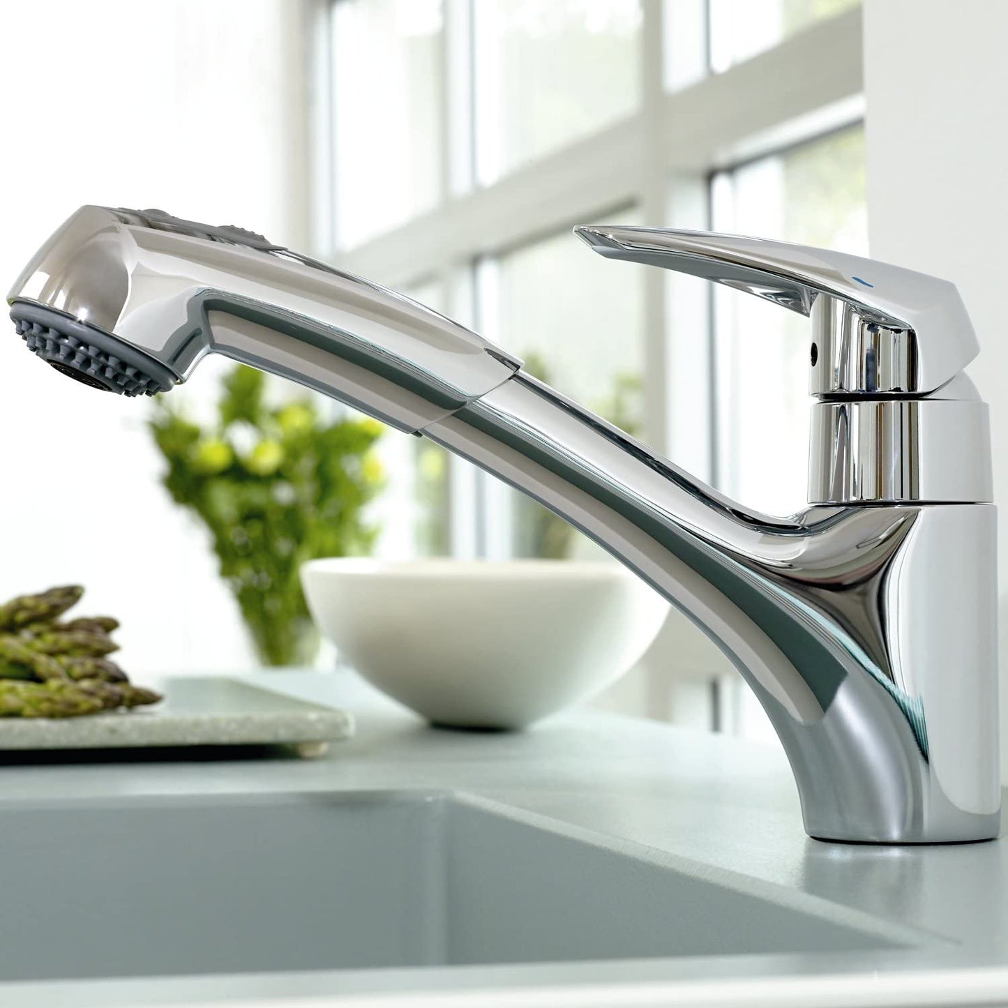 GROHE Eurodisc Kitchen Tap (Pull-Down Shower Head and 140 Degree Swivel Range)