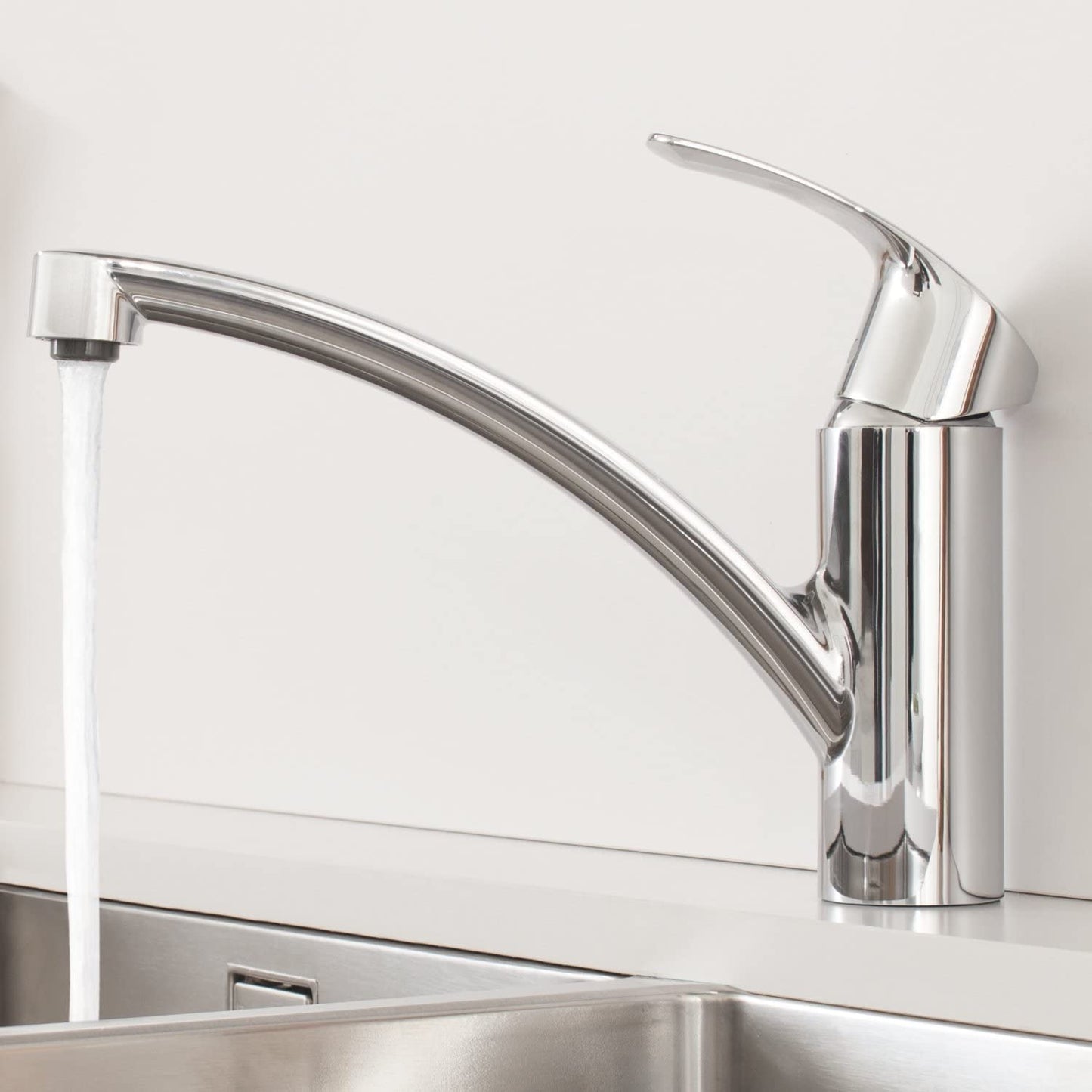 GROHE Eurosmart Kitchen Tap (140 Degree Swivel Range, Ecojoy, Starlight and Separate Internal Waterways)