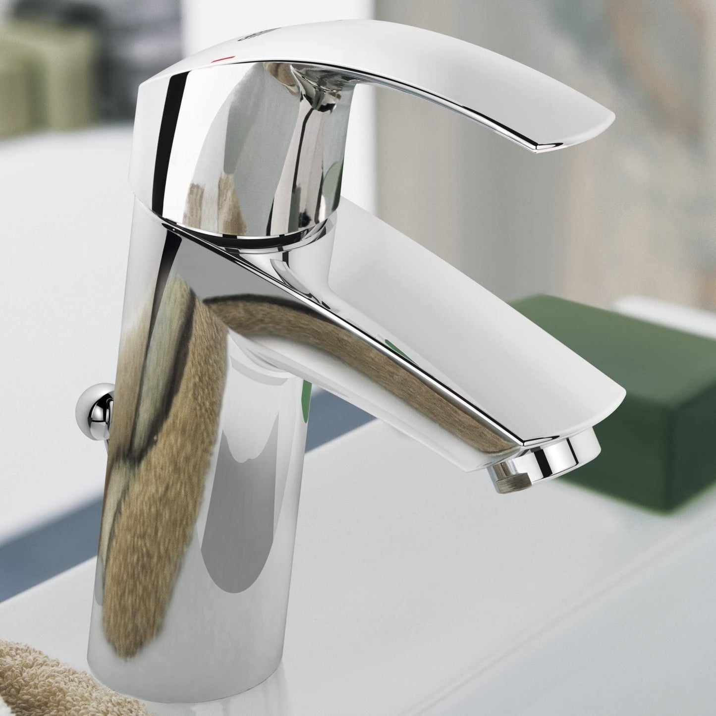 GROHE 2339410E Eurosmart Basin Tap with Retractable Chain, Medium High Spout_P