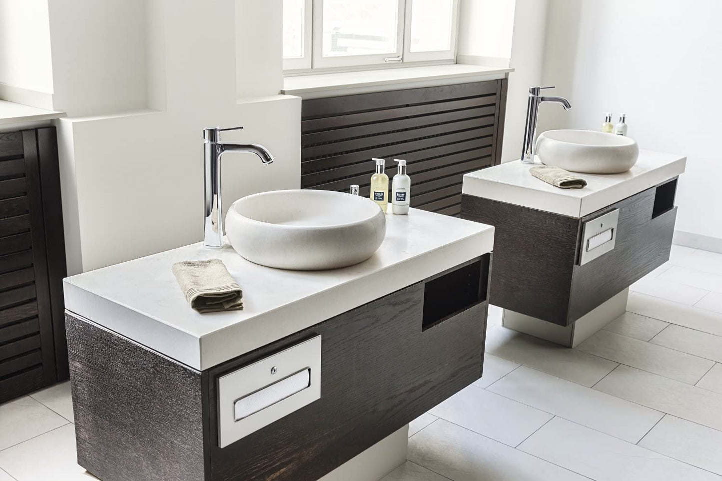 GROHE 23313000 Grandera Basin Tap for Free-Standing Basins (Smooth Body and Extra High Spout)