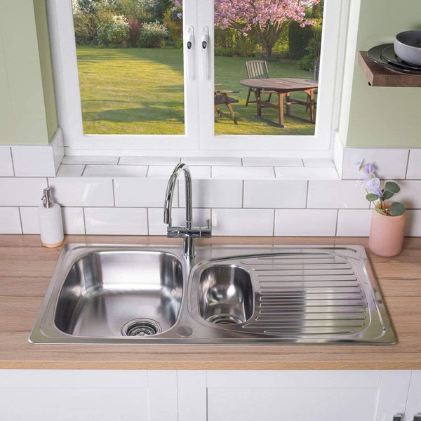 Leisure Euroline EL950289 950 x 508mm Stainless Steel 1.5 Kitchen Sink + Wastes