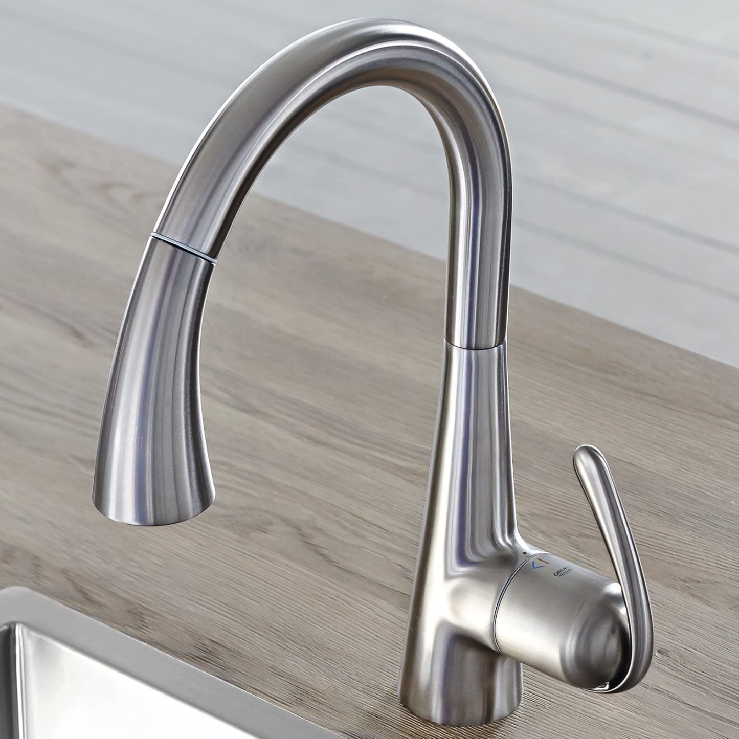GROHE 30219001 | Zedra Touch Kitchen Tap | Pull-Down Shower Head | Chrome