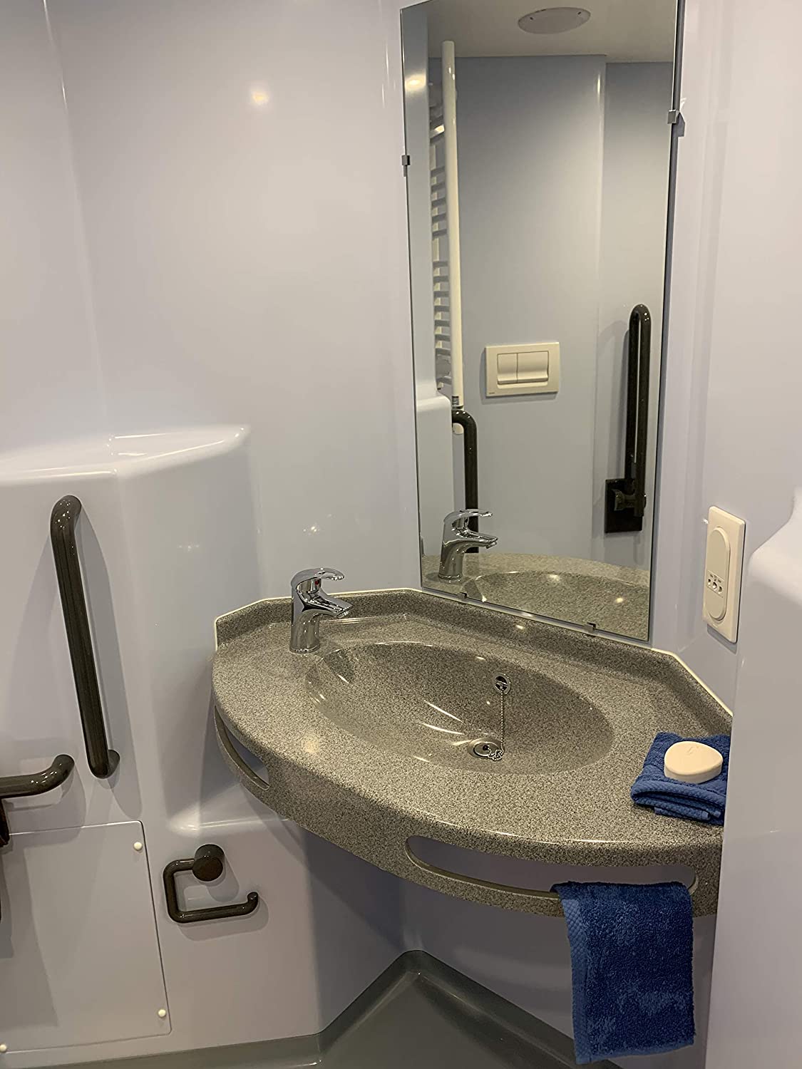 ARLEY Accessible Modular Bathroom POD Mellite